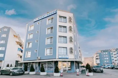 Blue Label Apart House
