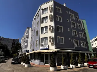 Blue Label Apart House