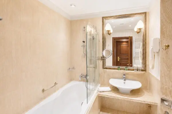 Executive Double Room with Free Access to Relax Room