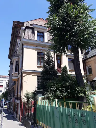 L'Opera House