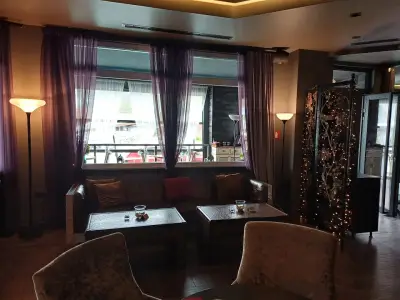 All Seasons Residence Hotel