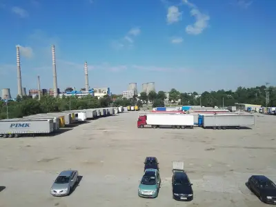 Паркинг „ПИМК” и ресторант „Дунав мост”