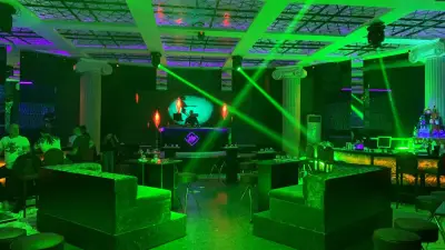 Play Club & disco