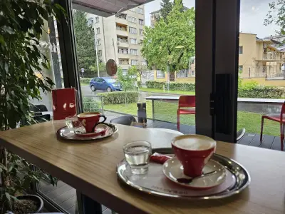 The Black Café/Черното кафене