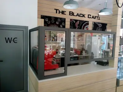 The Black Café/Черното кафене