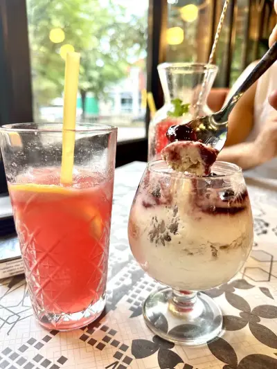 Candy cafe