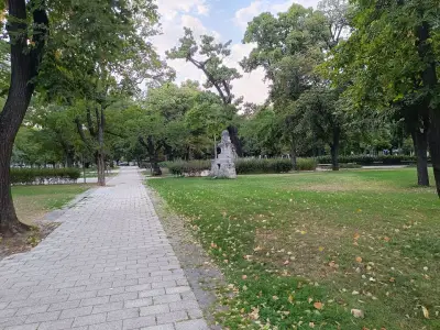 Станционна градина
