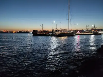 Морски фар Варна