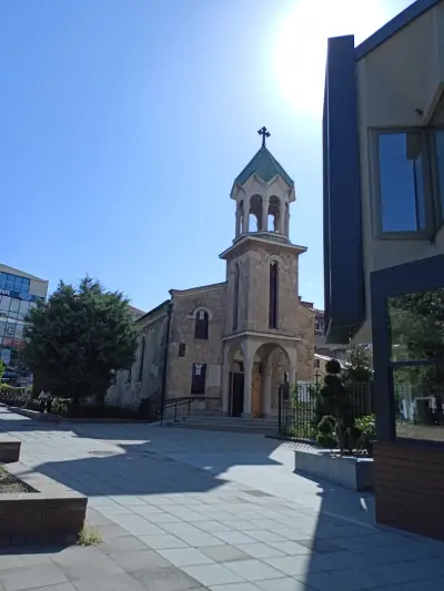 Арменска църква „Свети Кръст“ („Сурп Хач“)