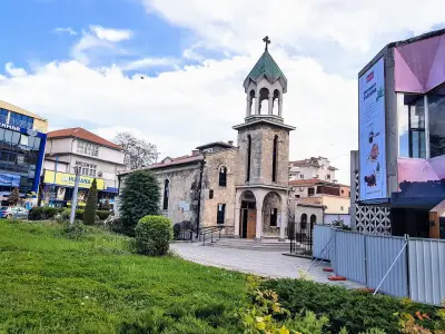 Арменска църква „Свети Кръст“ („Сурп Хач“)