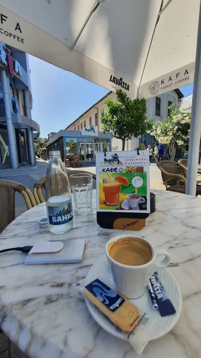 Rose Gardens Café