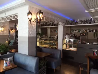 Shefka - Cafe & Bar