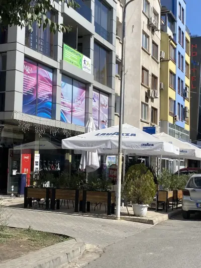 Famouse Coffee & Bar
