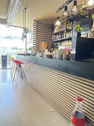 Famouse Coffee & Bar