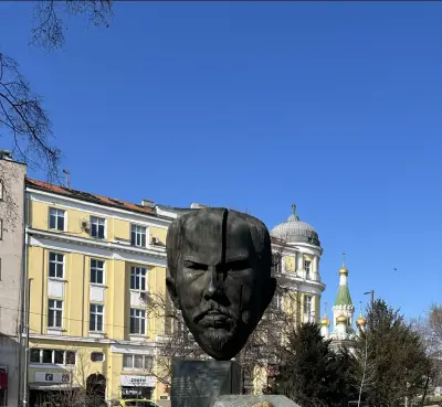 Паметник на Стефан Стамболов