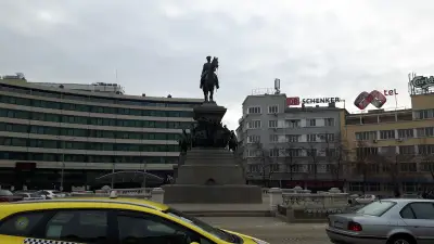 Паметник на Стефан Стамболов