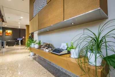 Best Western Plus Olives City Hotel - Free Parking