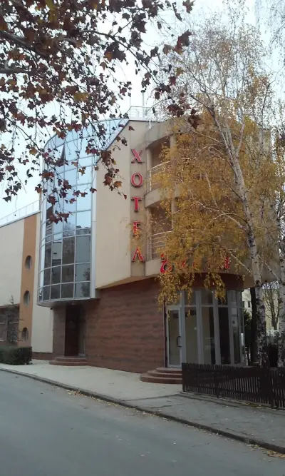 Хотел "Виена"