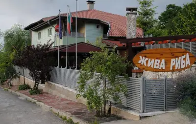 Discret Hotel & Restaurant
