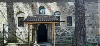 Горнобански манастир „Св.св. Кирил и Методий“