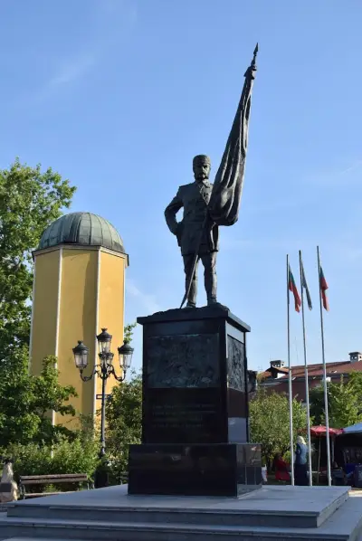 Паметник на Цар Самуил