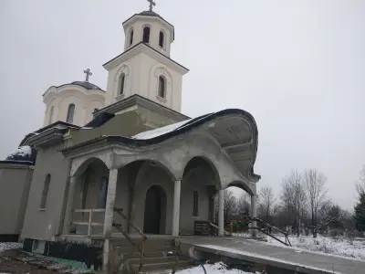 Khram "Vazkresenie Lazarovo"