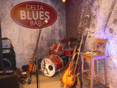 DELTA BLUES BAR
