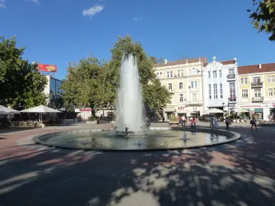 Фонтанът пред Общината