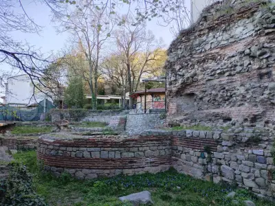 Южна кръгла кула
