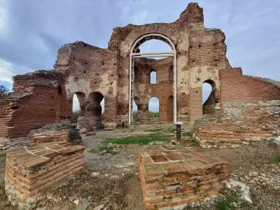 Червената църква