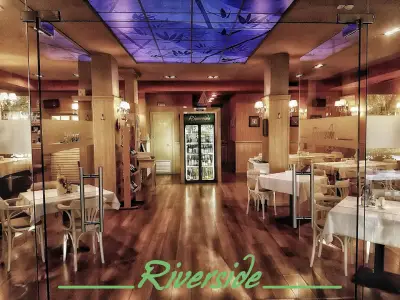 Ресторант "Riverside"