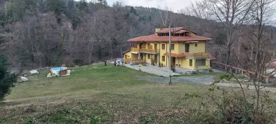 Вила Ренесанс Костенец