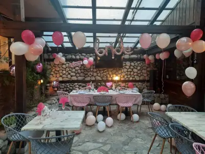 Nikkita Bar & Grill