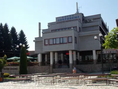 Хотел Добринище