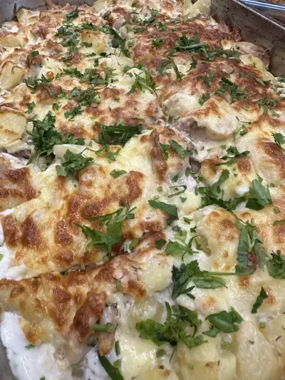 Скара и Пиле на жар Република