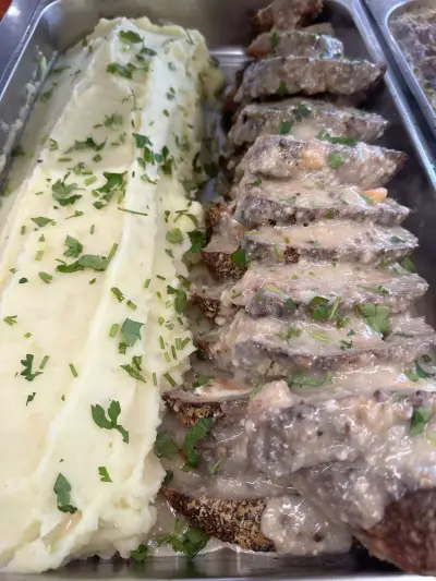 Скара и Пиле на жар Република