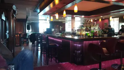 Royal Cafe - Club