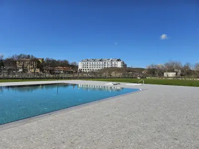 Атмосфера Балнео Хотел и СПА