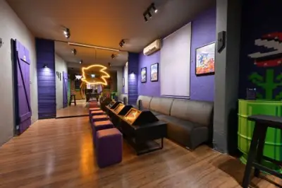 Retro Gaming Bar