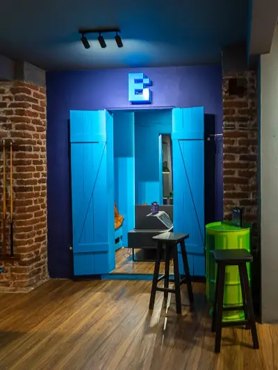 Retro Gaming Bar