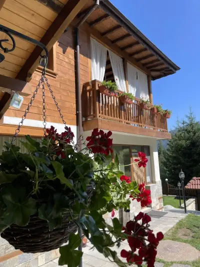 Villa Hills - къща за гости с храна