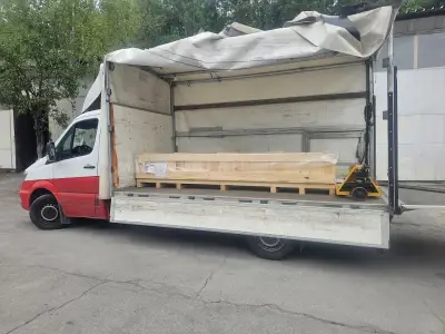 R & I Transport ltd. - Транспортни услуги с бус с падащ борд