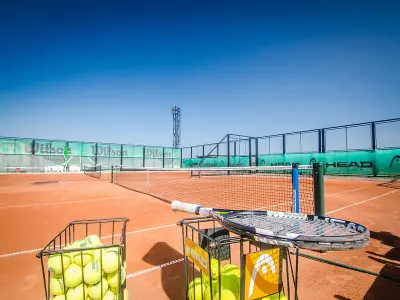 Sunny Beach Tennis Court