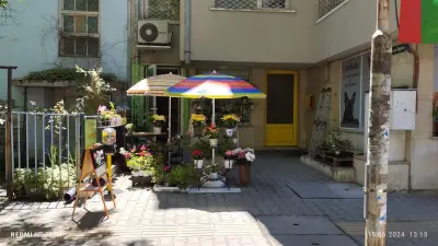 Тони Флауърс
