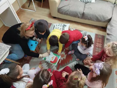 Езиков център и занималня YOPA School