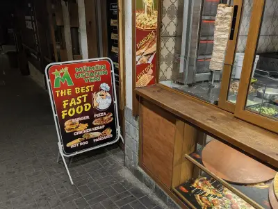 Fast Food MUMUN USTANIN YERI
