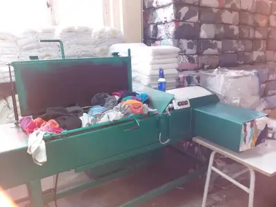Склад за дрехи втора употреба и памучни парцали
