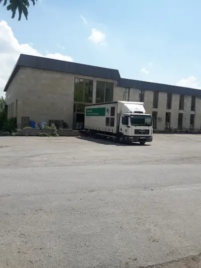 Склад за дрехи втора употреба и памучни парцали