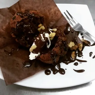 Кроасан и шоколад ООД