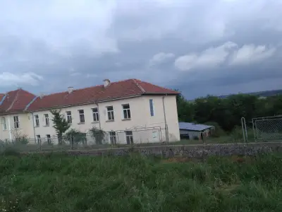 ОСНОВНО УЧИЛИЩЕ СВ.СВ.КИРИЛ И МЕТОДИЙ